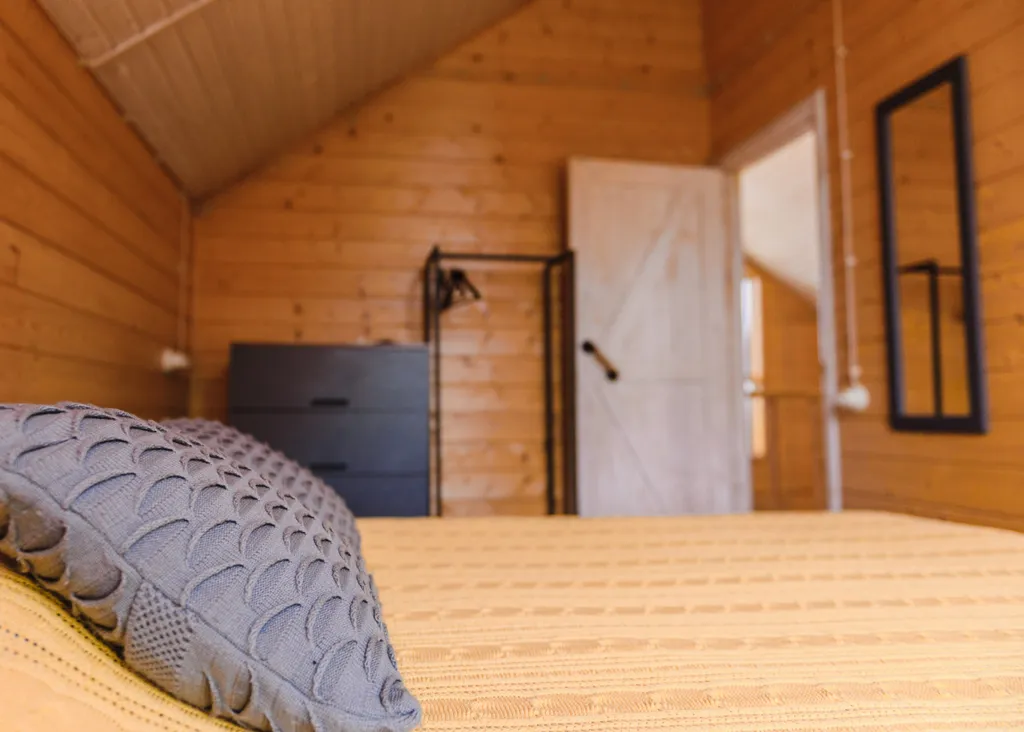 Коттедж с сауной для семейного отдыха в стиле барнхаус