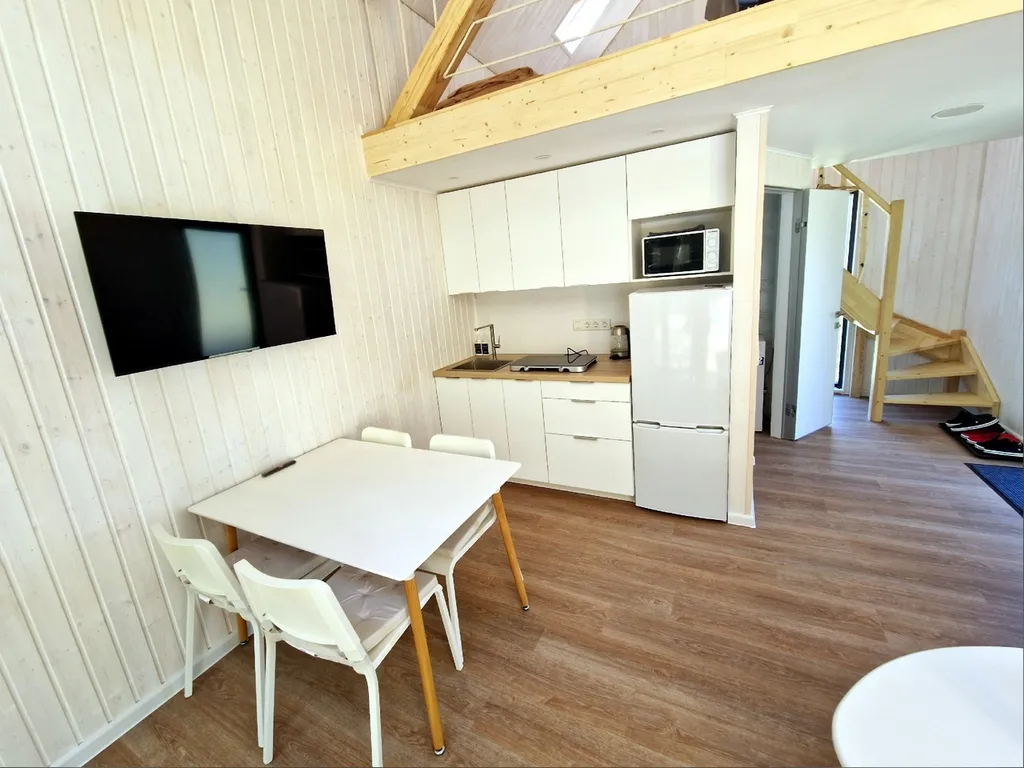 Двухуровневый коттедж Тенерифе с террасой