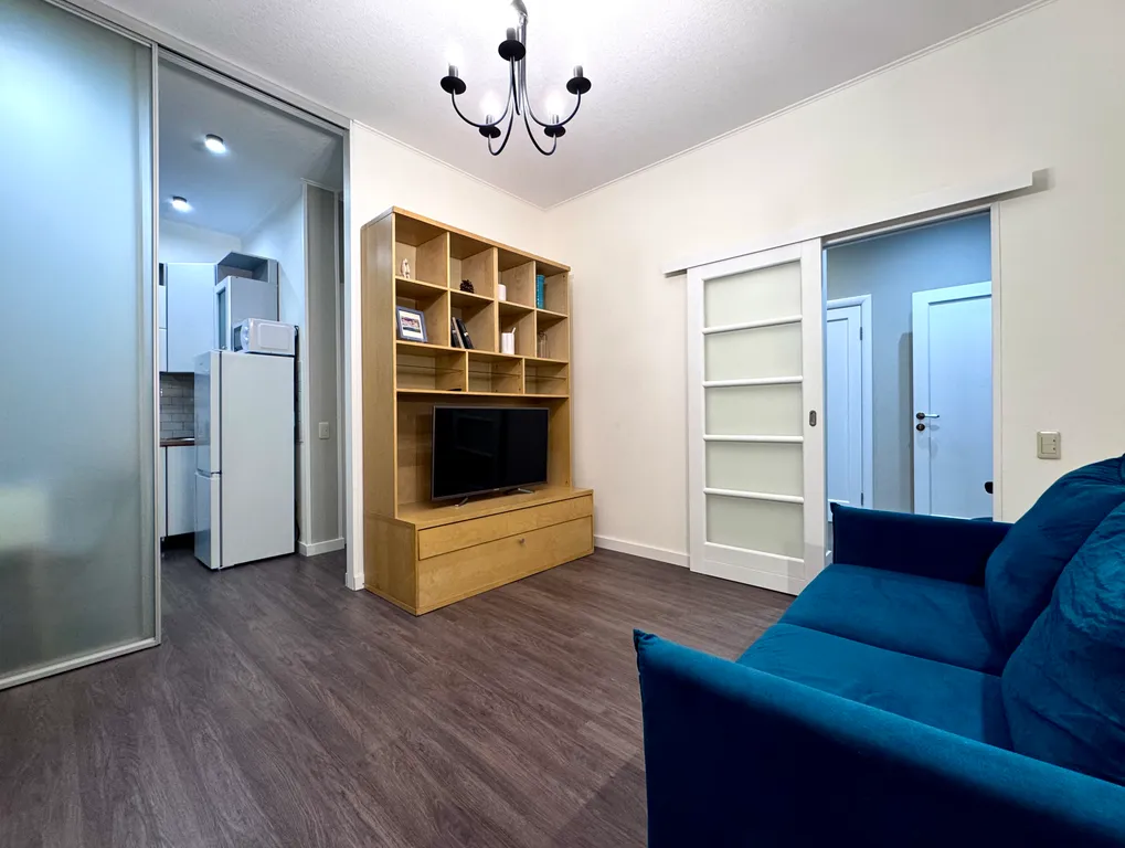 Центр, 3 комнаты, отличный ремонт! Удобные спальные места.