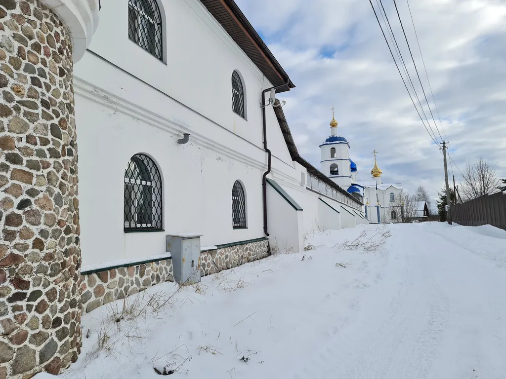 Дом на берегу озера Селигер D12