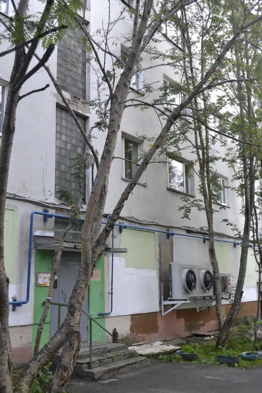 Двухкомнатная квартира с раздельными спальнями рядом с Мурманск Молл