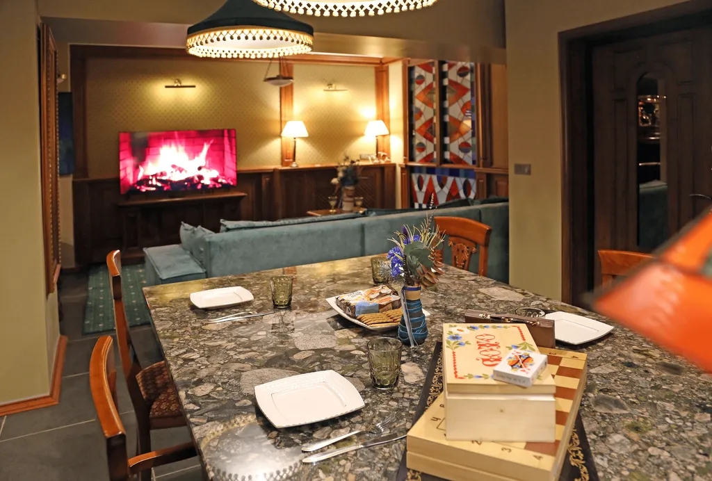 Апартаменты с отдельным входом , центр города