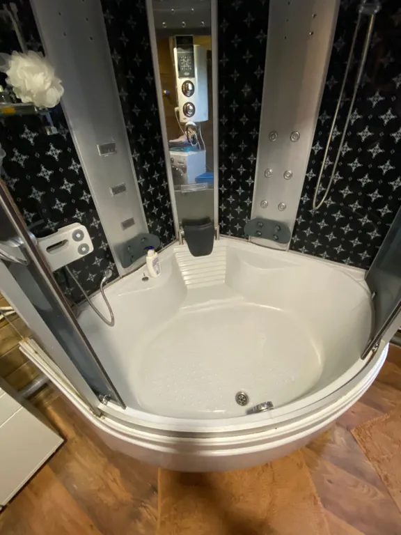 6-комнатный Дом