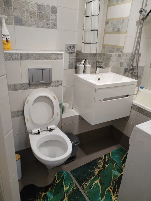 Уютная квартира с видом на санаторий Беловодье