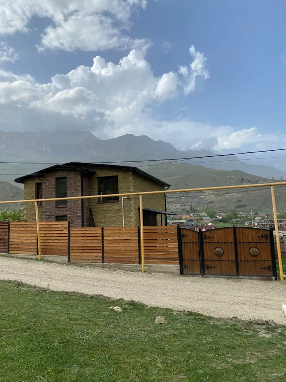 Коттедж-дача подкова