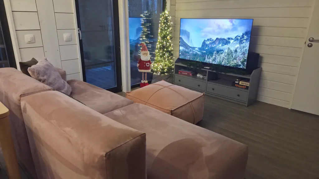 Коттедж под соснами