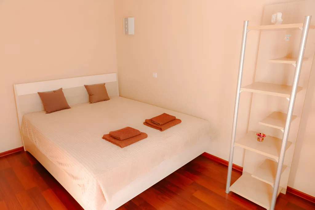 Тихие уютные апартаменты на склоне у озера