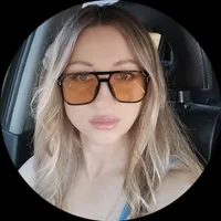 Анна Занозина