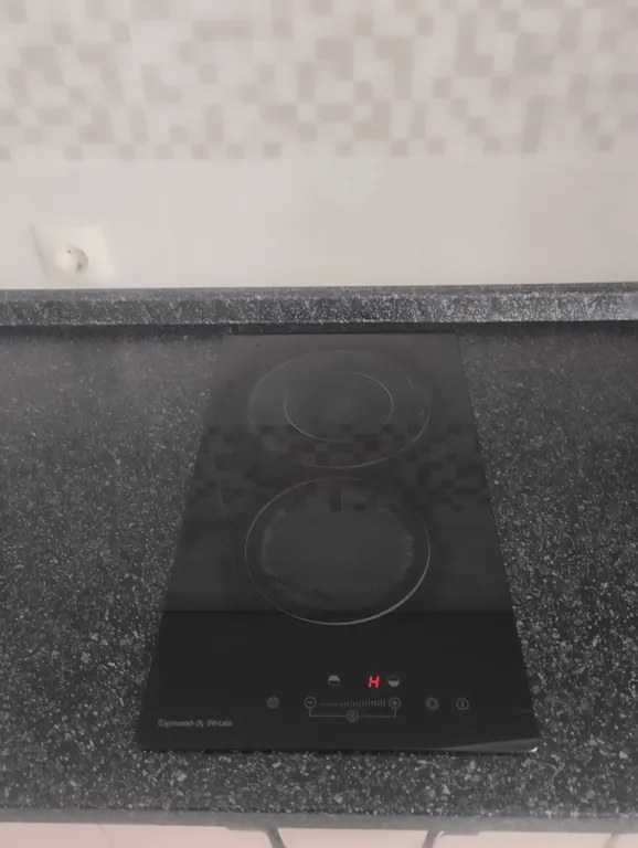 Уютная квартира с хорошим ремонтом рядом с ТРЦ