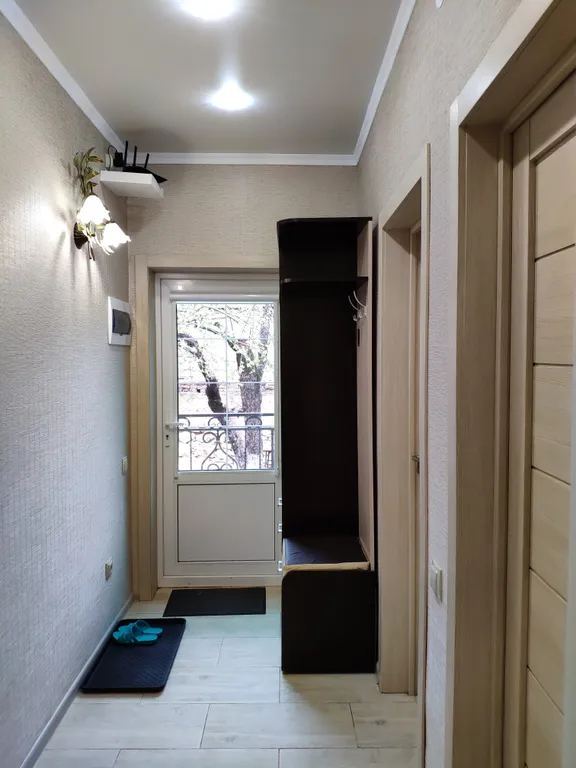 Коттедж Дом с двумя спальнями и двориком в историческом центре — Пятигорск