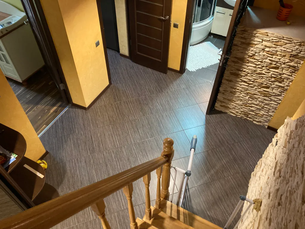 Квартира Апартаменты с тремя спальнями на улице Осенней в Центральном районе — Калининград