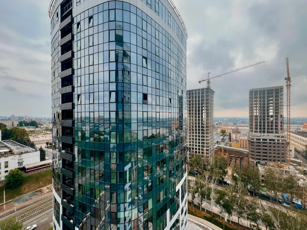 Студия-люкс с великолeпным видом нa гоpод и наберeжную