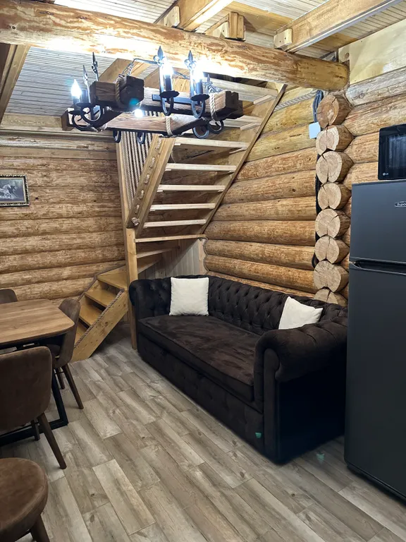 Уютный домик у подножия Эльбруса