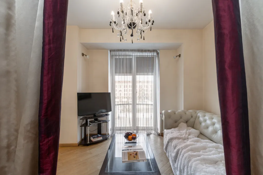 Апартамент рядом с ЦУМом и метро Якуба Коласа