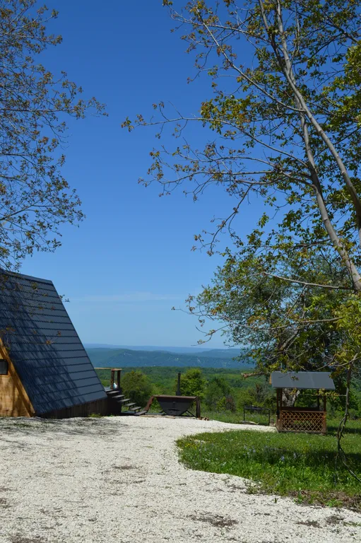 Коттедж Отдых от городской суеты в Адыгеи, домик в лесу А-фрейм — Веселый