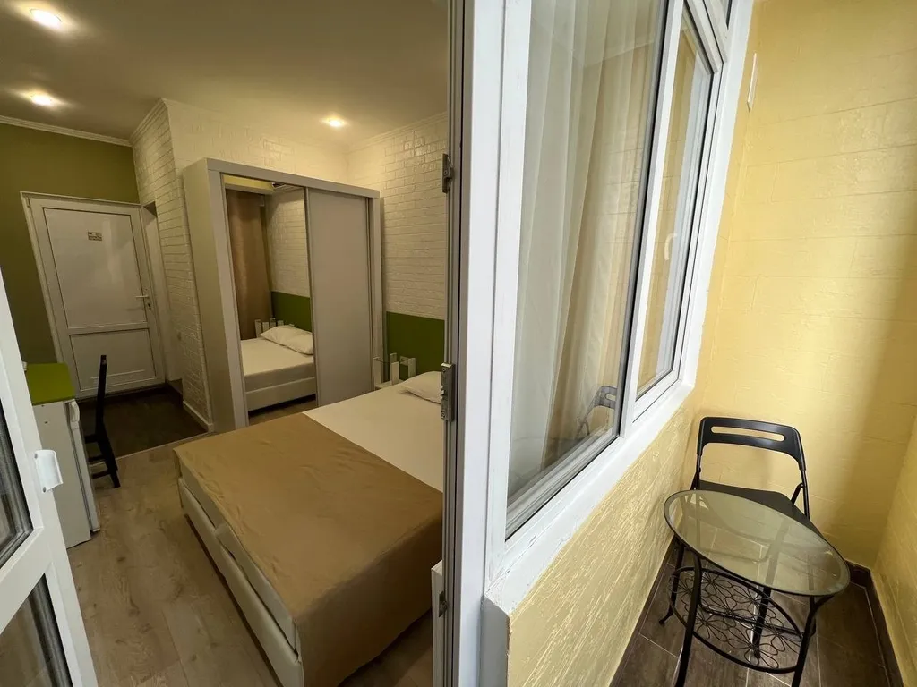 Двухместный номер с 2 кроватями или 1 двуспальной кроватью и балконом