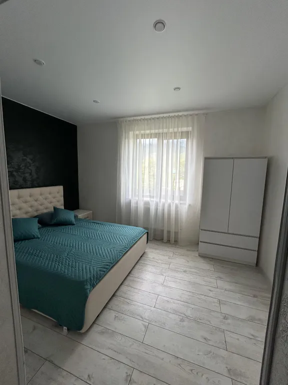 Дом с бассейном