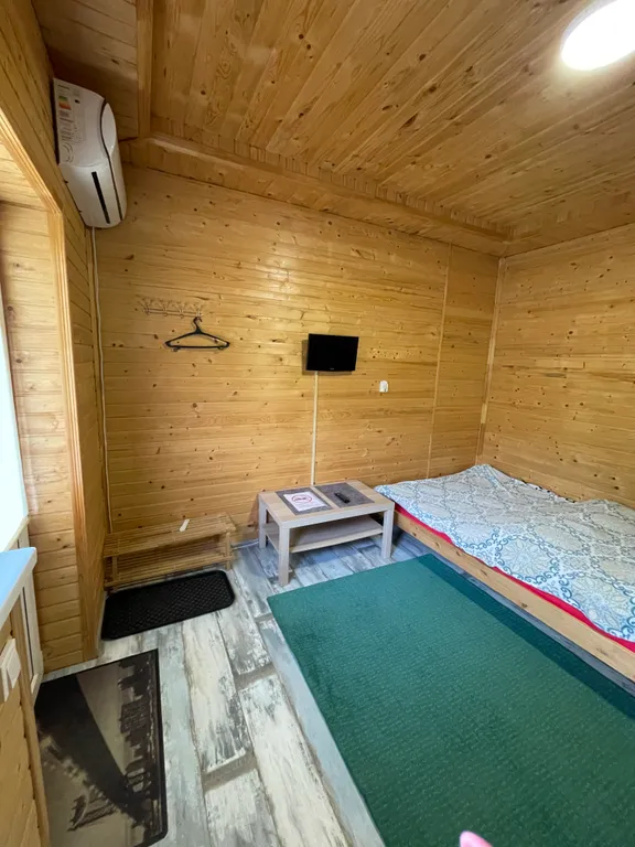 Номер с видом на горы и реку