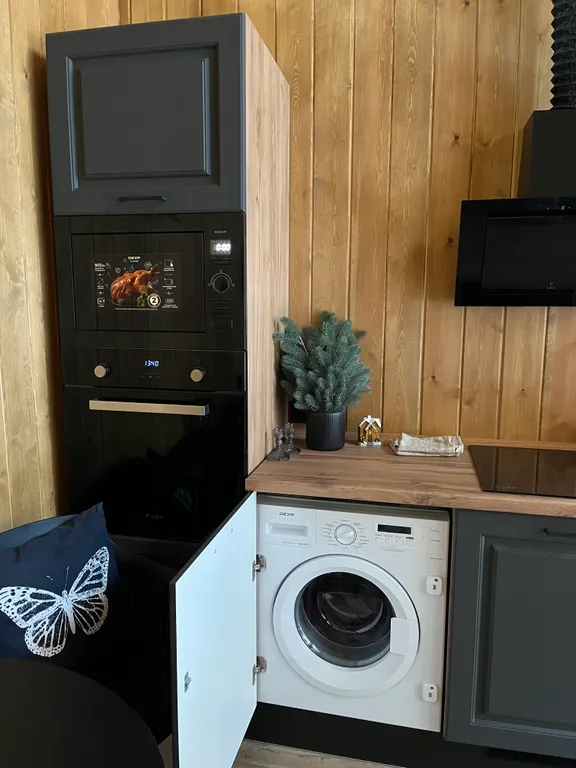 Дом отдыха Чернаков с видом на лес