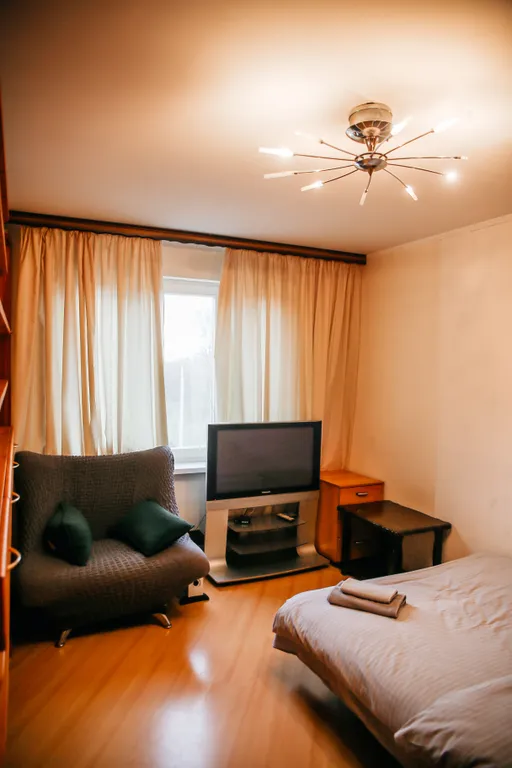 Двухкомнатная квартира рядом с жд станцией