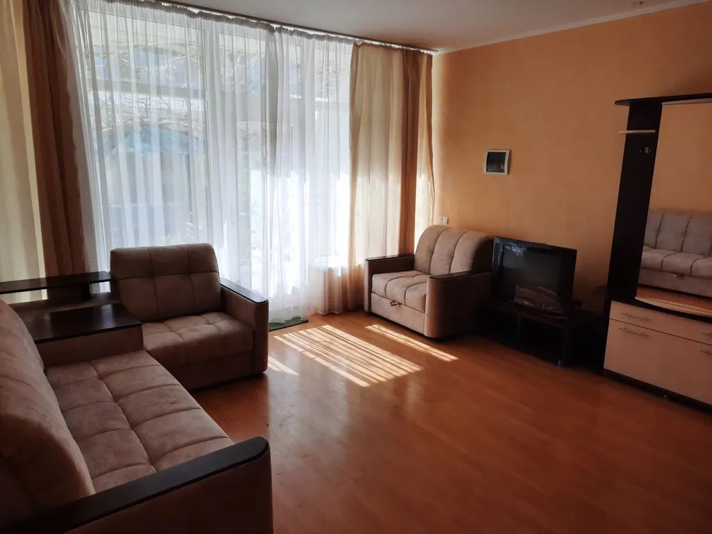 Двухуровневый номер для большой семьи