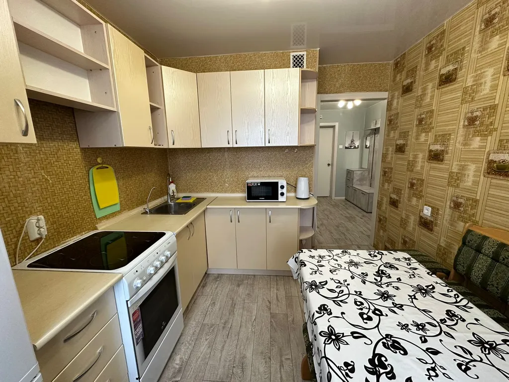 Квартира с видом на город с высоты птичьего полета