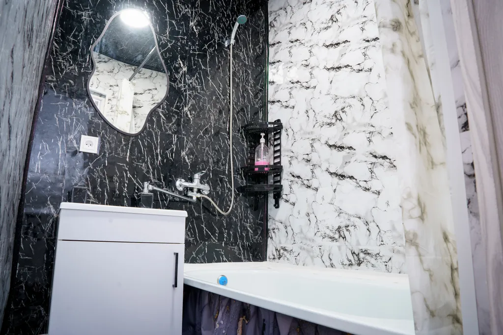 Уютная квартира в центре города с видом на горы