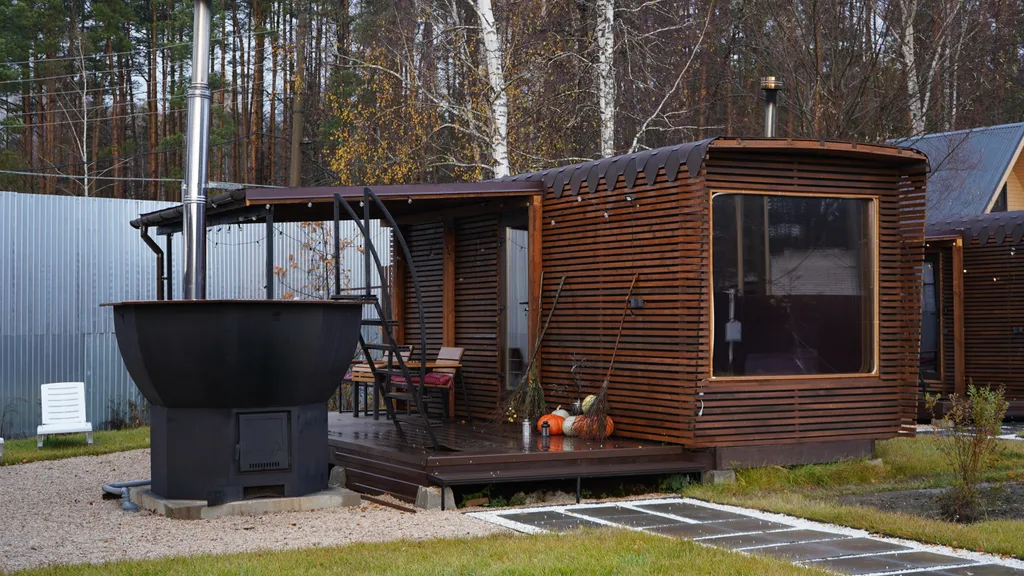 Коттедж Отдых для двоих в домике в лесу — Новая