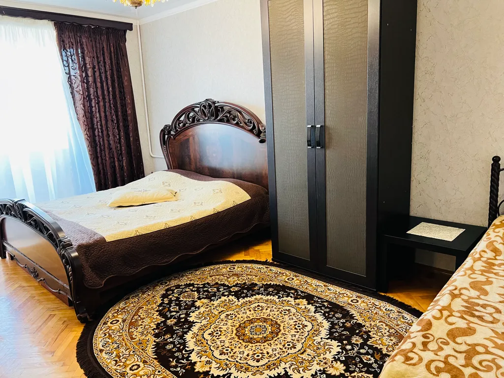 6-комнатный Дом