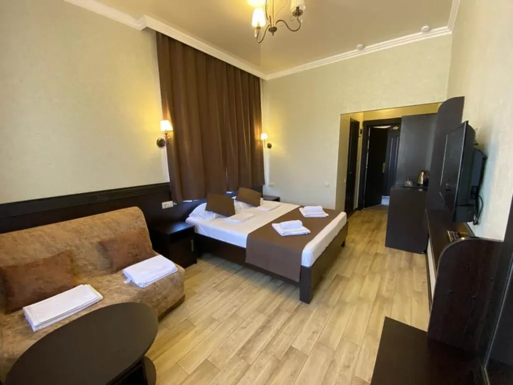 Двухместный без балкона с большим окном