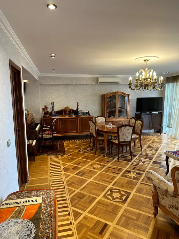 Апартаменты в центре с восхитительным видом на море