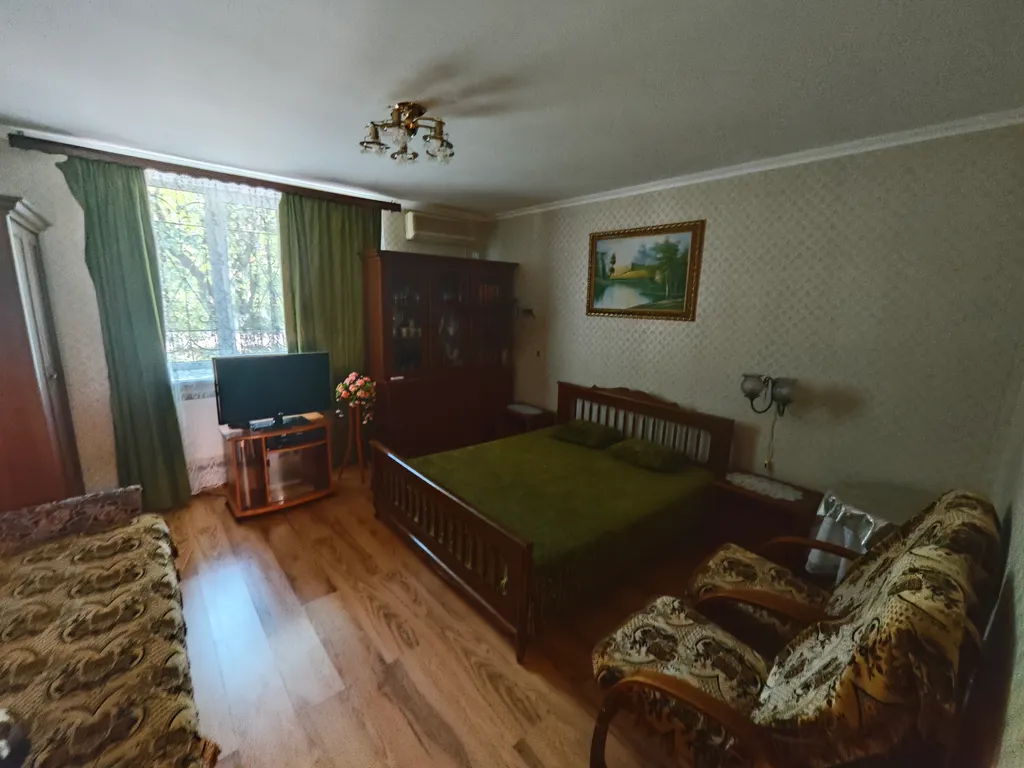 Домик с двориком