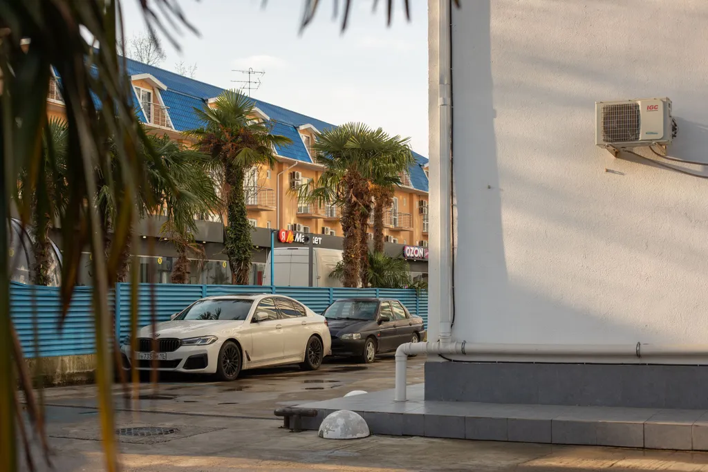 Квартира 2-комнатная квартира с кухней и балконом у набережной — Сириус