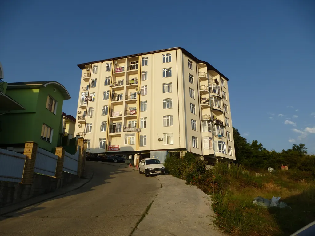 Квартира 2-комнатная Квартира — Адлер