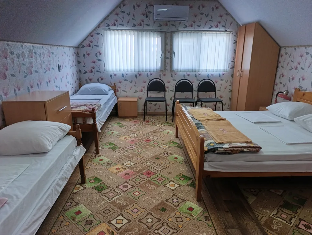 Квартира Отличный номер для пятерых на ул. Бирюзова в Судаке — аренда посуточно в Судак