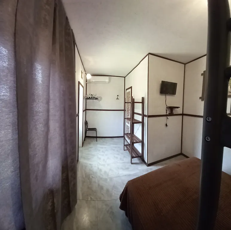 6-комнатный Дом