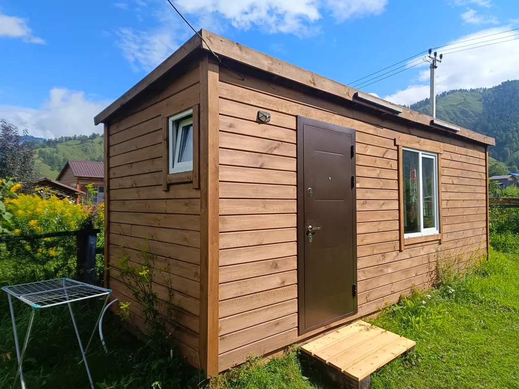 Современный 3-местный домик модульный