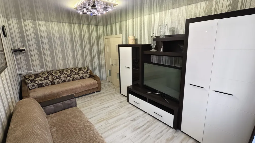 Новая 2-ух-комнатная квартира с хорошим расположением