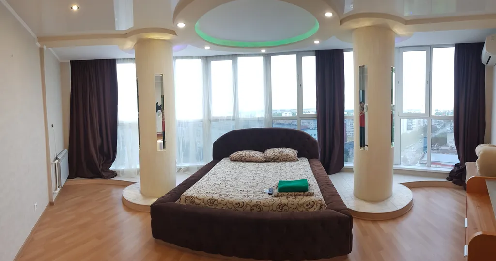 Двухкомнатная квартира на 15 этаже с панорамными окнами — аренда посуточно в Орёл