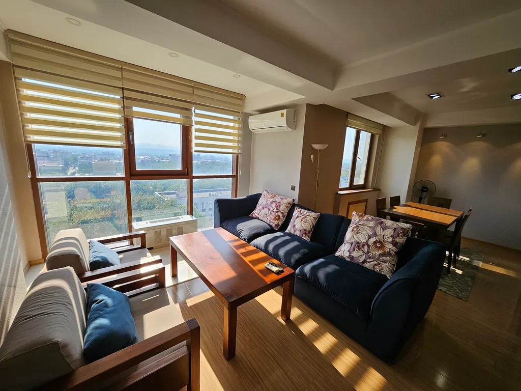 Уютная квартира в центре с видом на город