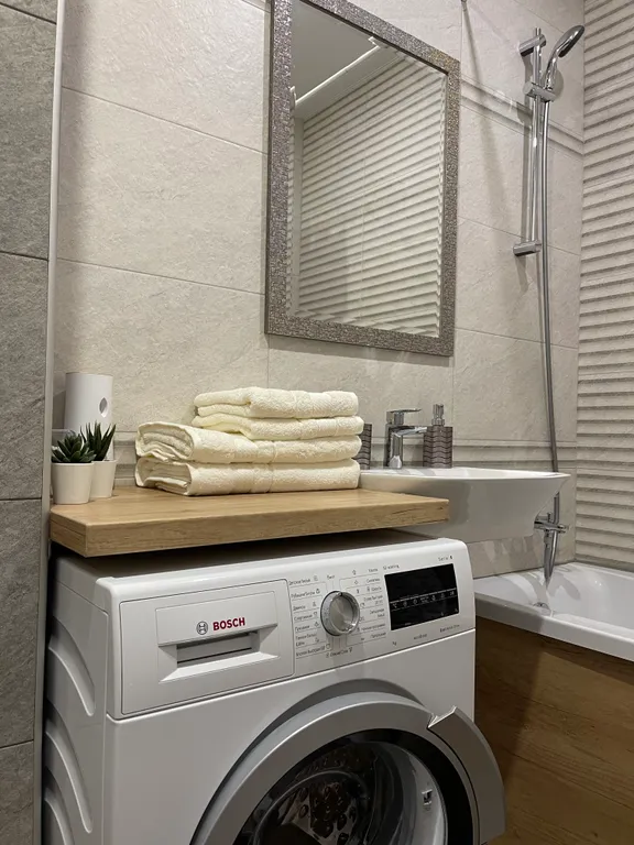 Просторная двухкомнатная квартира в самом центре города