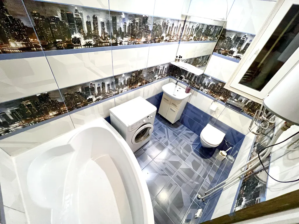 АПАРТЫ 51 возле Ленты "Полярные ночи" на Гвардейской,15