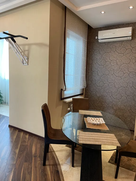 Элитная квартира с джакузи и прекрасным видом на город в самом центре