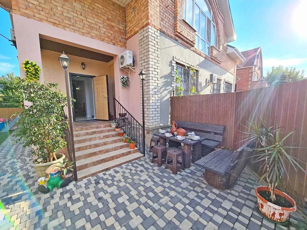 Коттедж у моря, детская территория, костровая чаша, до 11 человек.