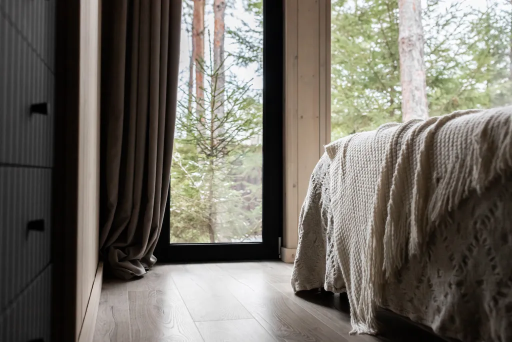 Коттедж Экcклюзивный дом с гopячим чaнoм в сосновом лесу — Семеновское