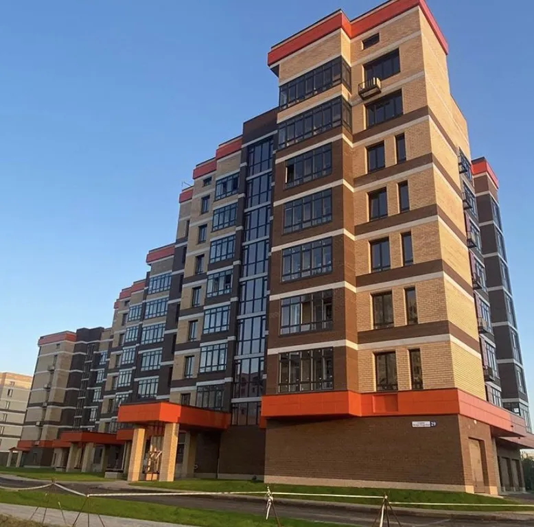 Дизайнерская и просторная квартира недалеко от центра