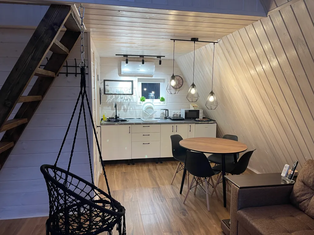 Коттедж Коттедж А-фрейм Клубничный с сибирским банным чаном и баней на дровах — Каблуково