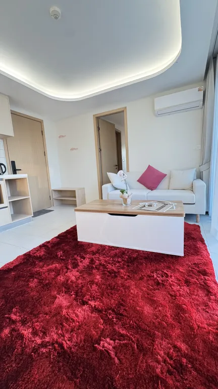 Двухкомнатная квартира у пляжа Камала с рабочим кабинетом, бассейном, залом