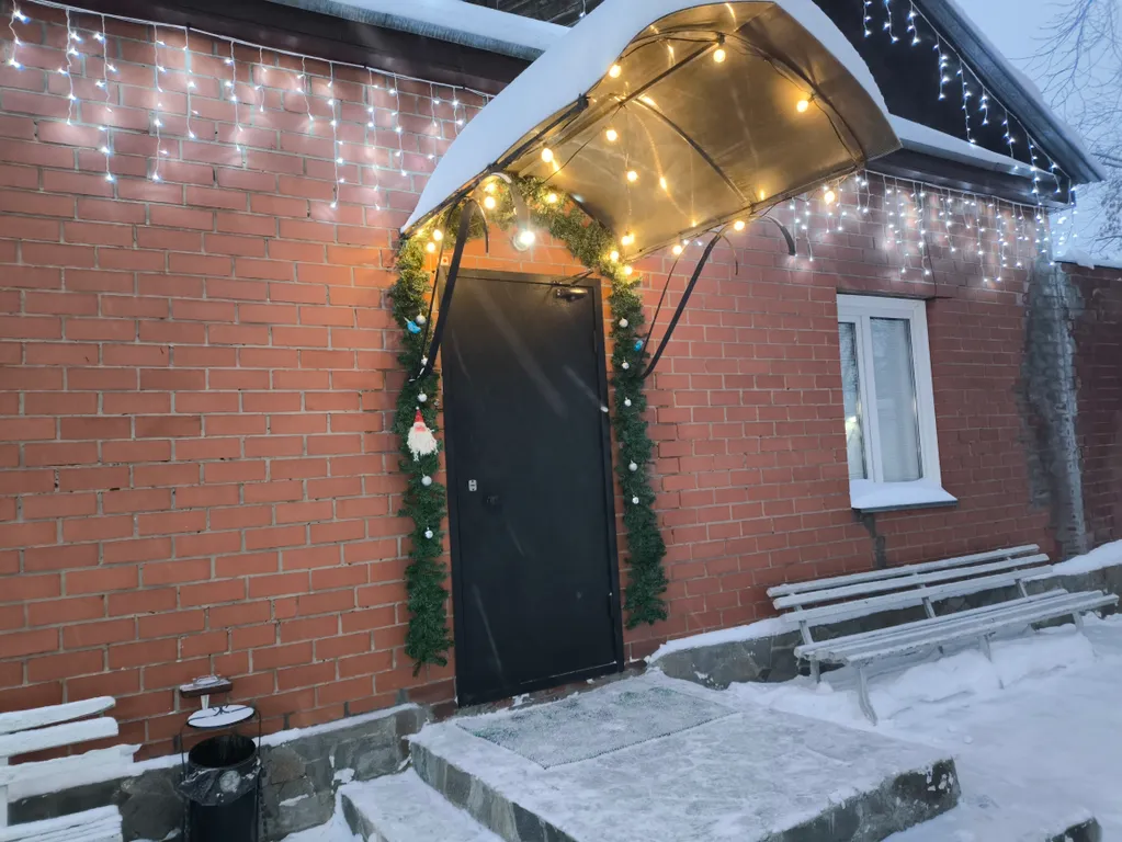 Дом с баней, беседкой и мангальной зоной для отдыха