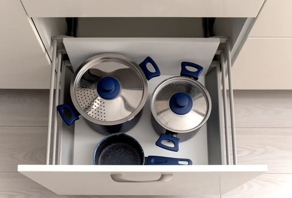 Дом Кантри со своим двором и парковкой